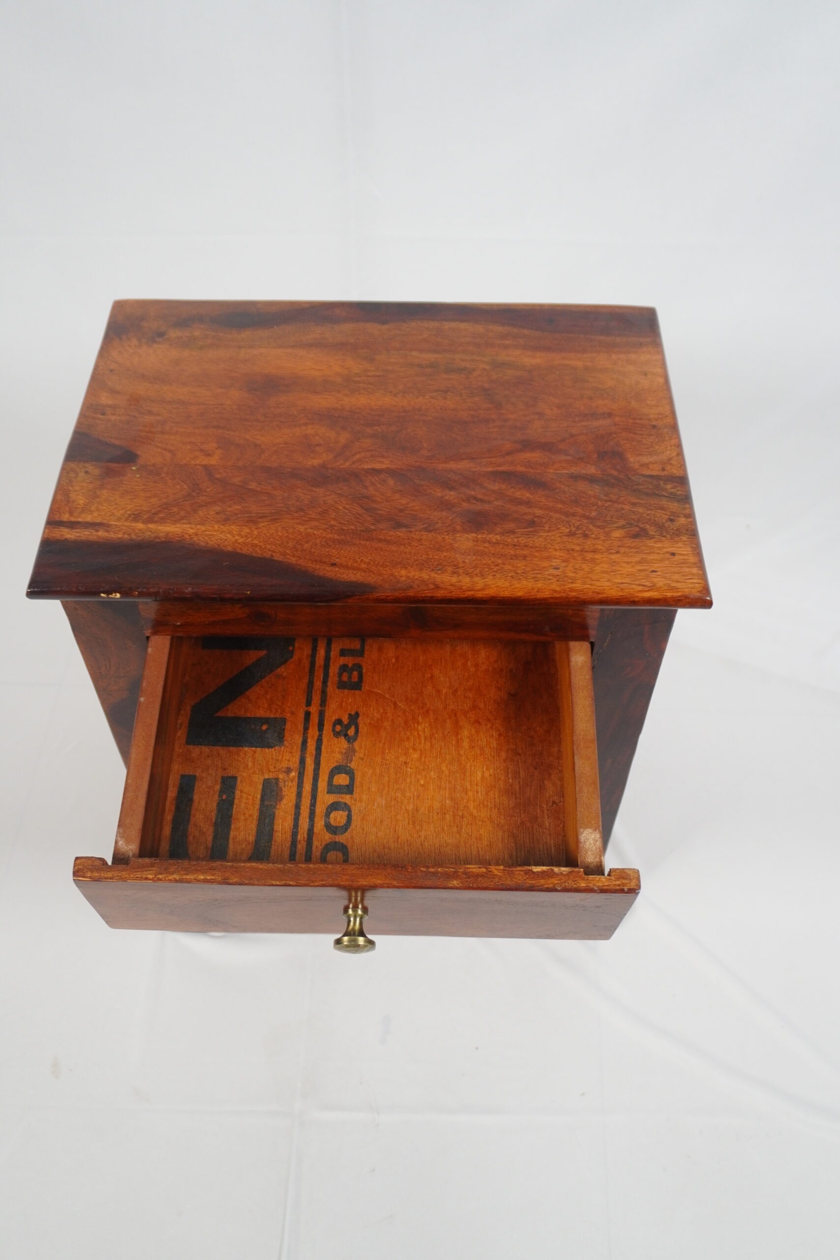 Sid table - Image 2