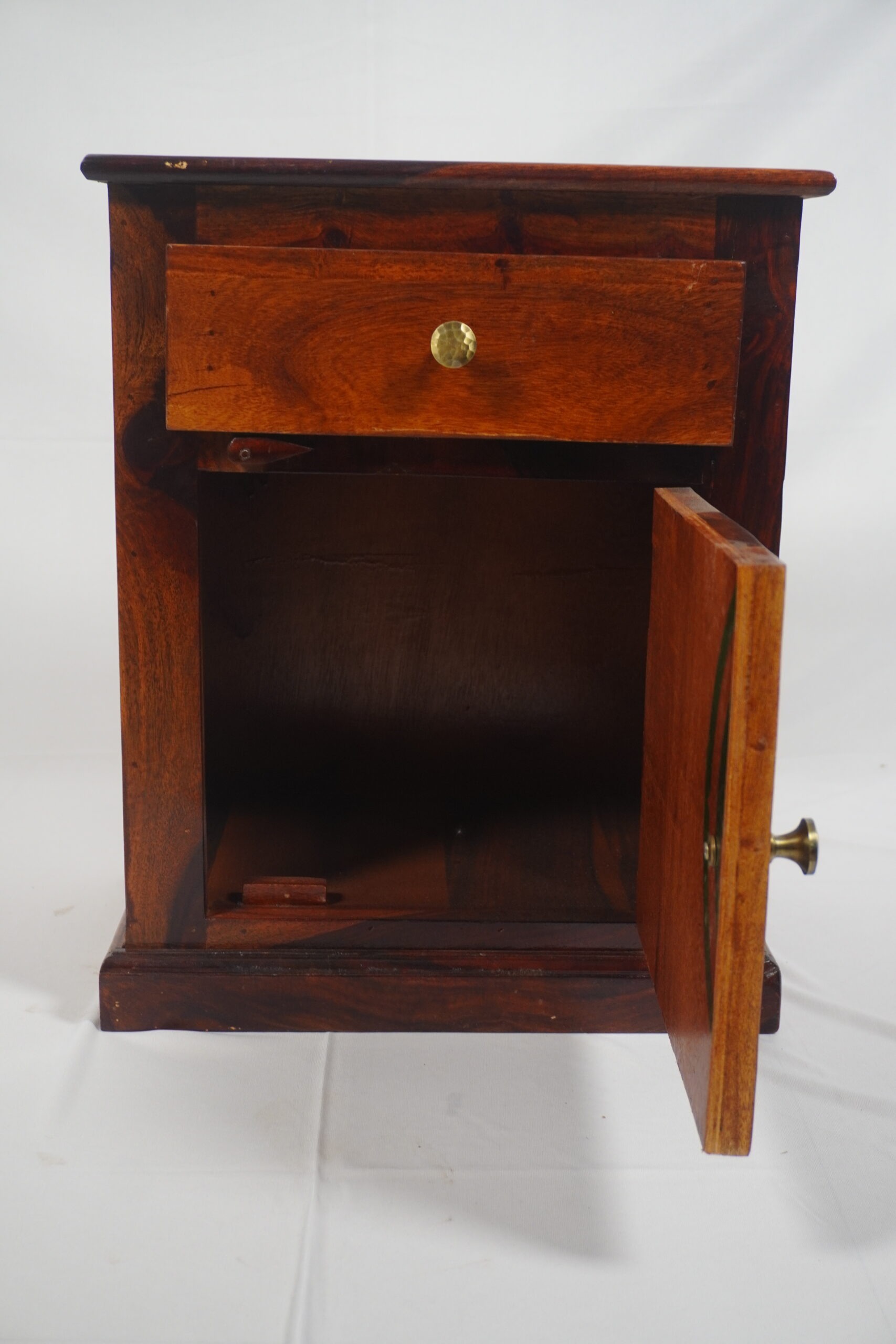 Sid table - Image 4