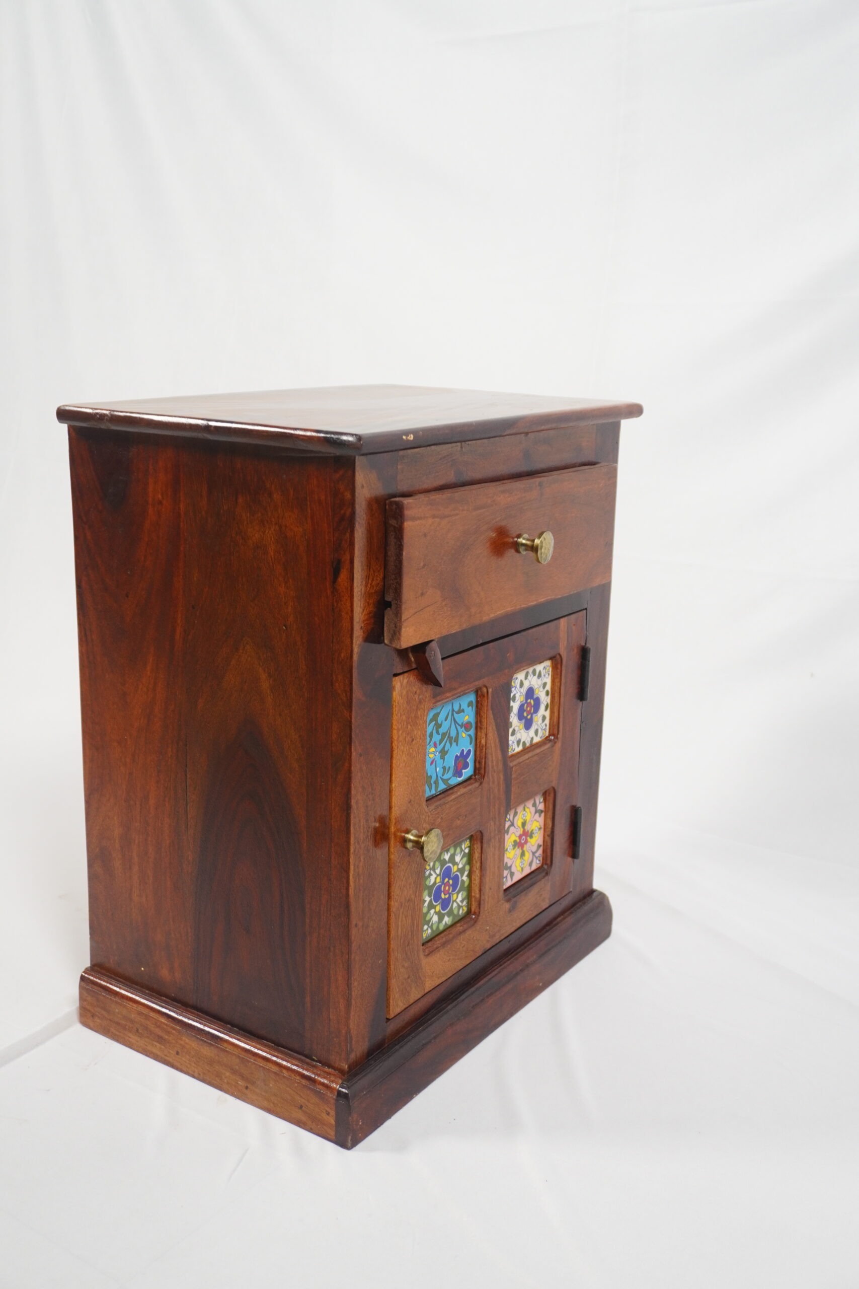 Sid table - Image 8