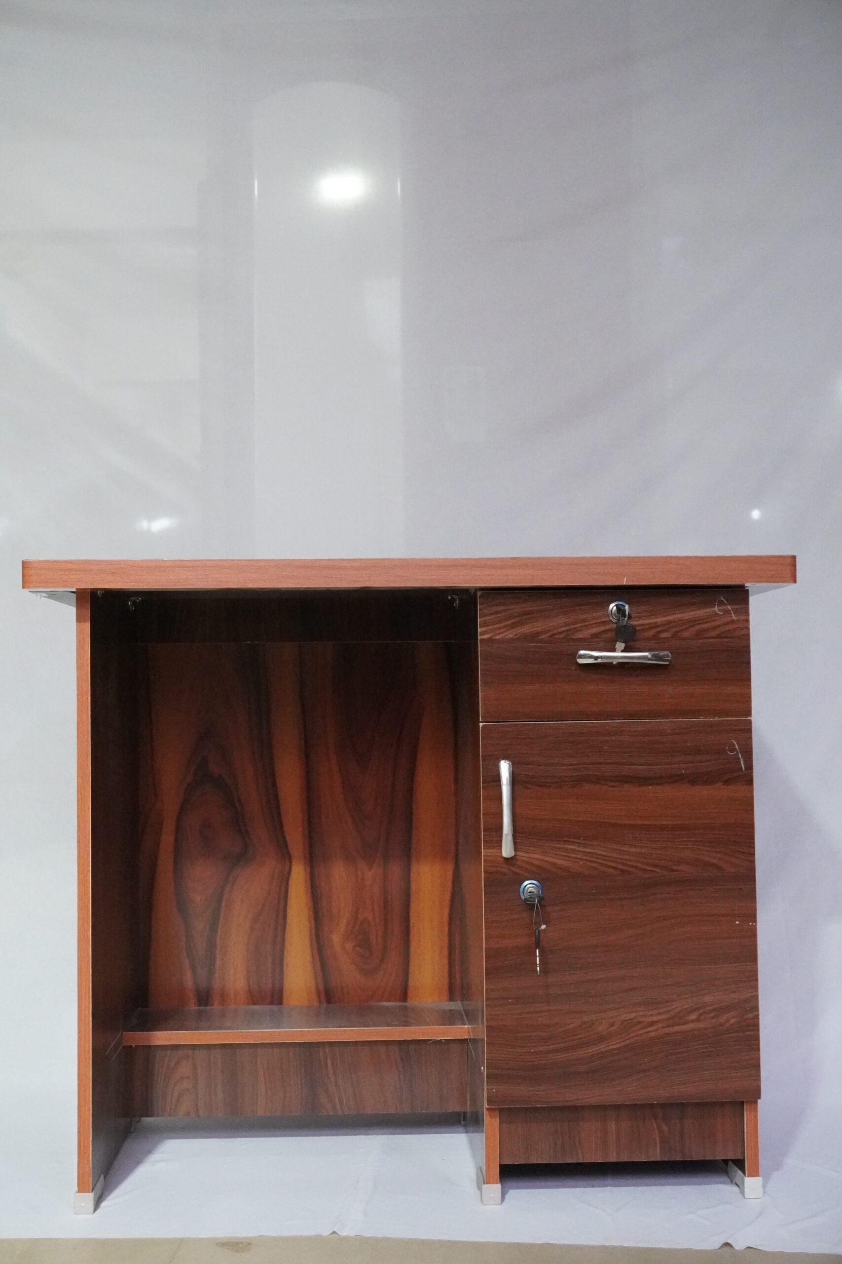 premium engineered wood study table - Image 6