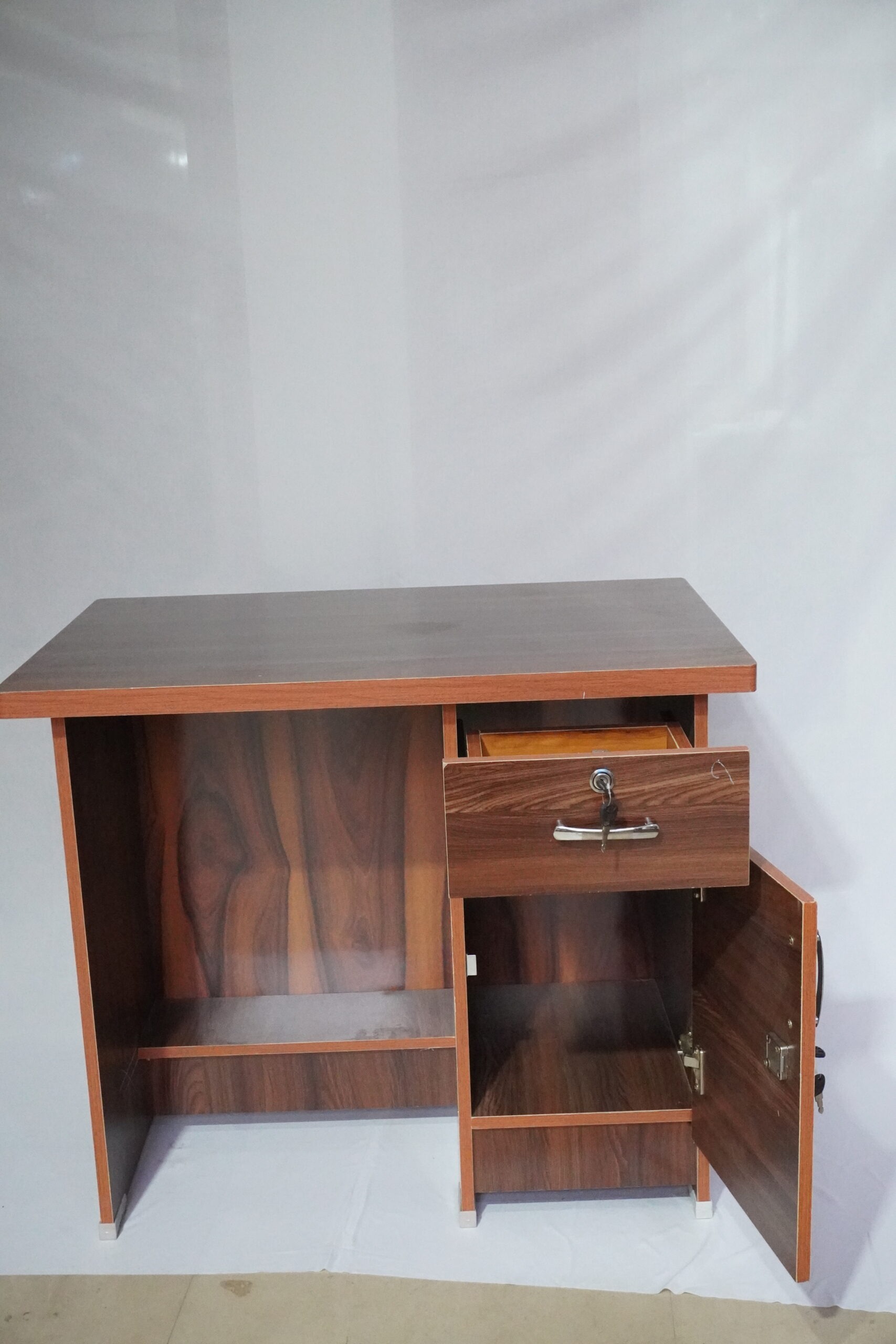 premium engineered wood study table - Image 4